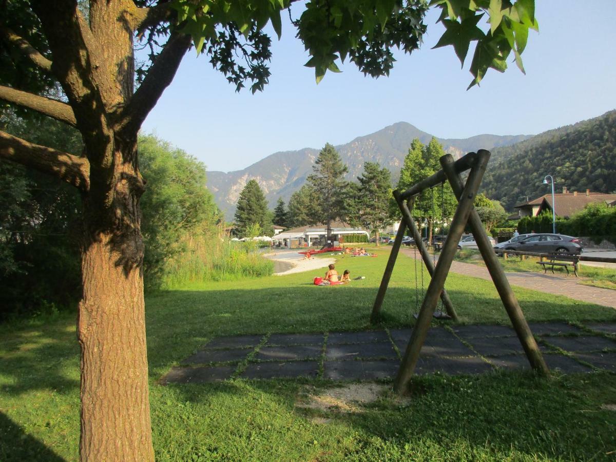 La Perla Del Lago Calceranica al Lago Exterior photo