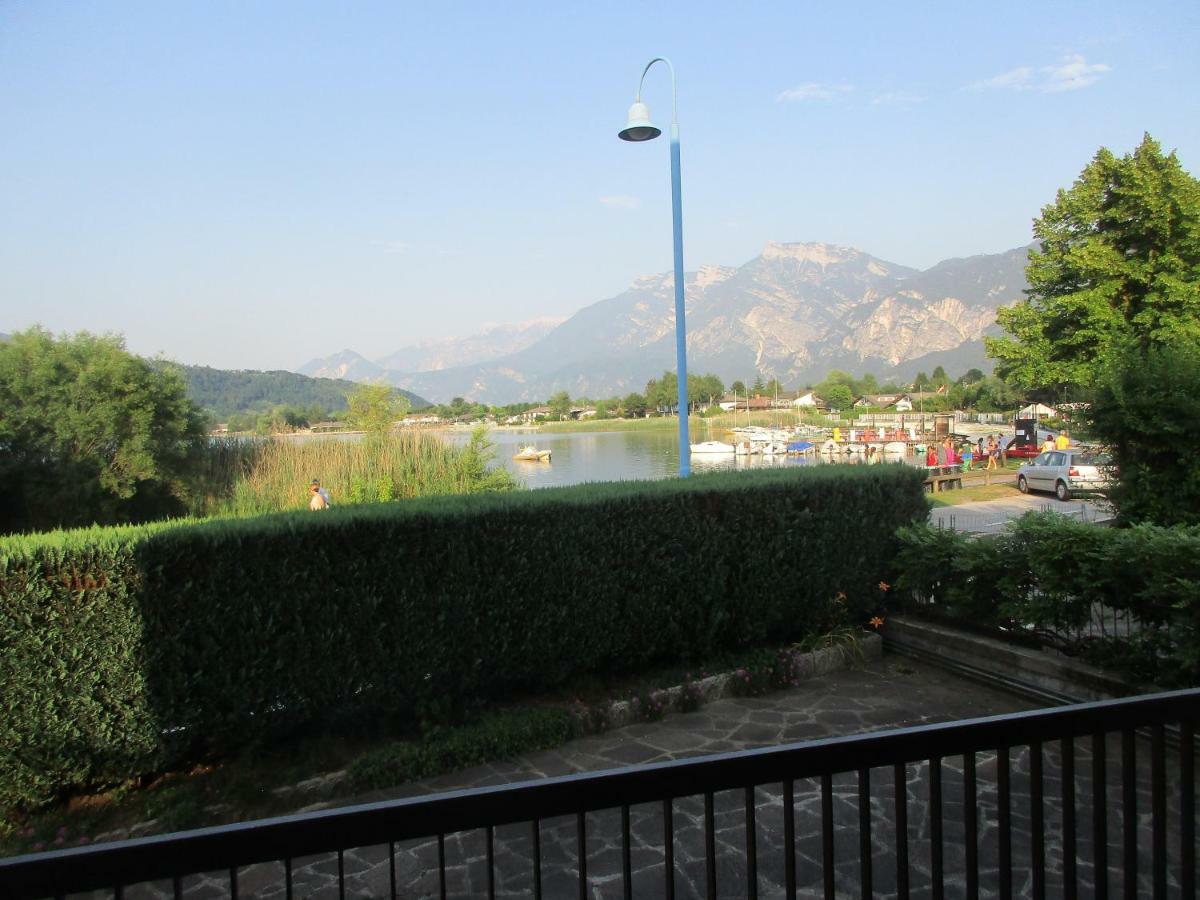 La Perla Del Lago Calceranica al Lago Exterior photo
