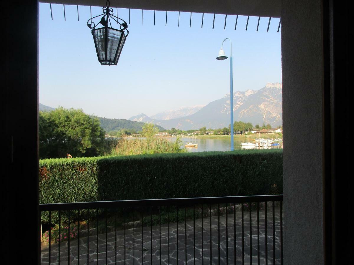 La Perla Del Lago Calceranica al Lago Exterior photo